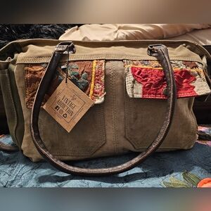 Vintage Addiction Patchwork Shoulder Bag in Brown and Red